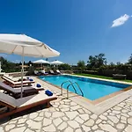 Tesori By Nestivo Hospitality Villa Dassia (Corfu)